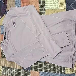 Long sleeve North Face shirt